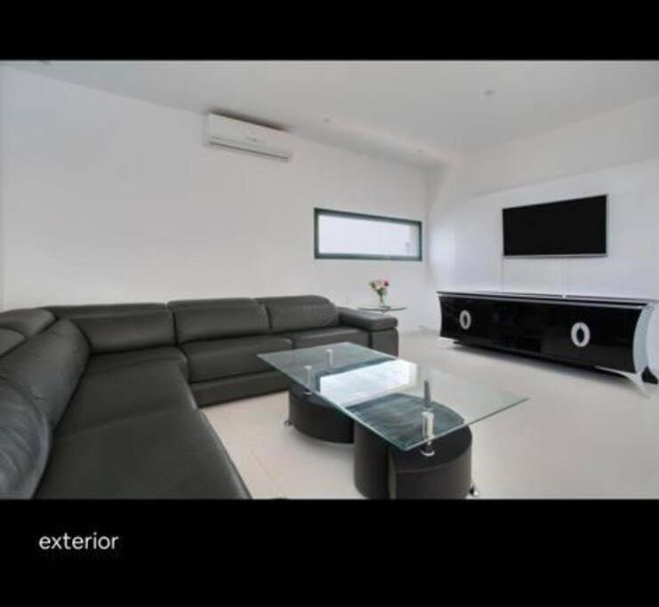 كوستا تاغيسي Spacious Private Villa & Private Heated Pool - Villa Sunshine المظهر الخارجي الصورة